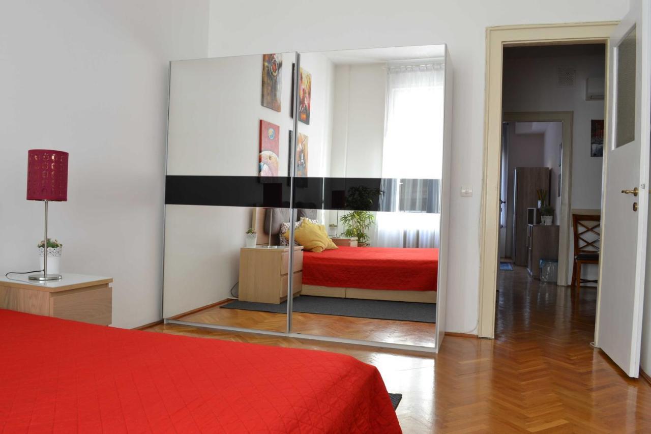 Paprika Apartment Grand Budapest Bagian luar foto