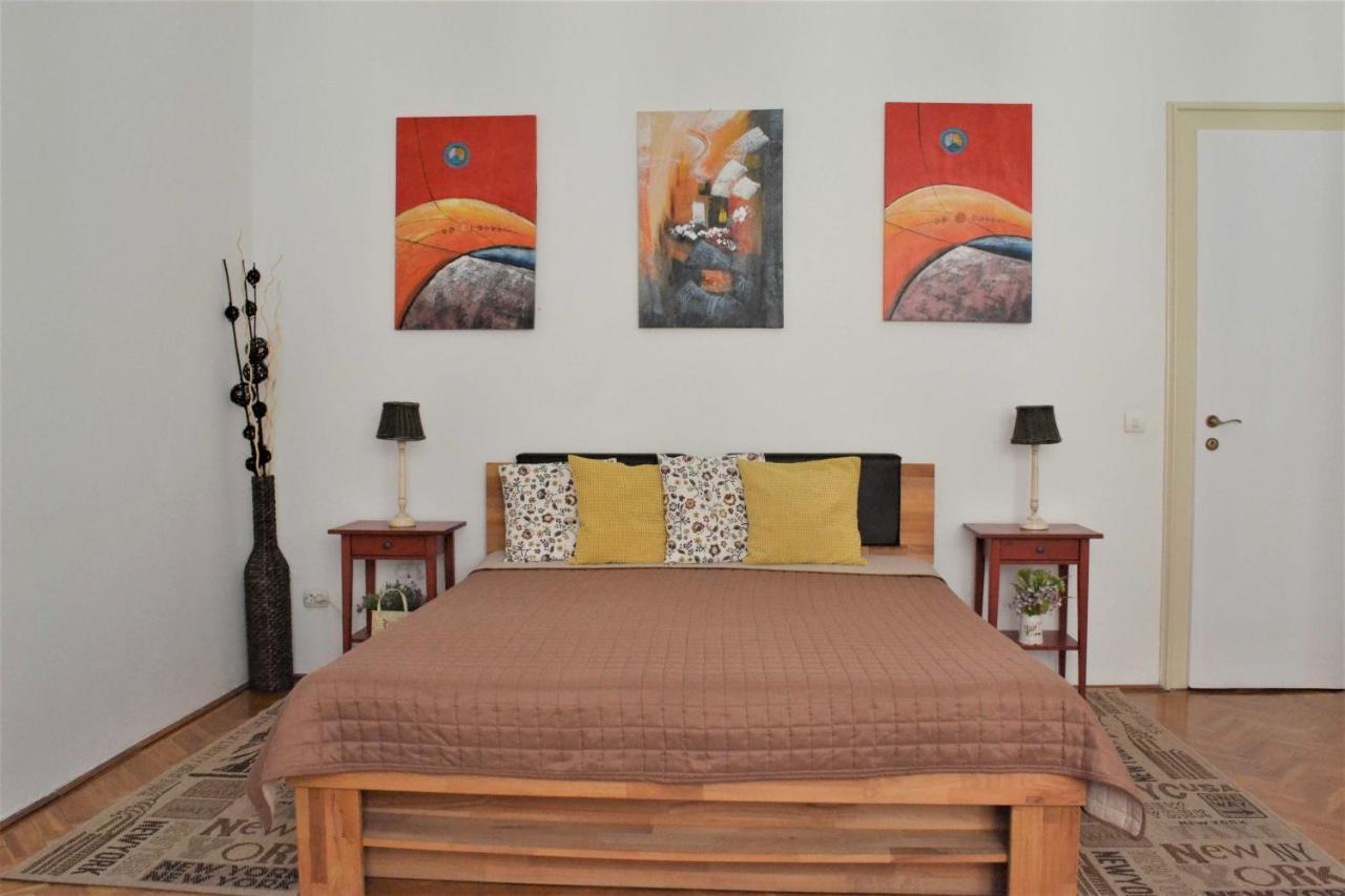 Paprika Apartment Grand Budapest Bagian luar foto